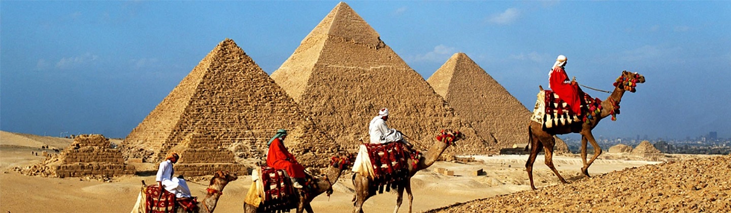 Zahira Pyramids View Inn Roof